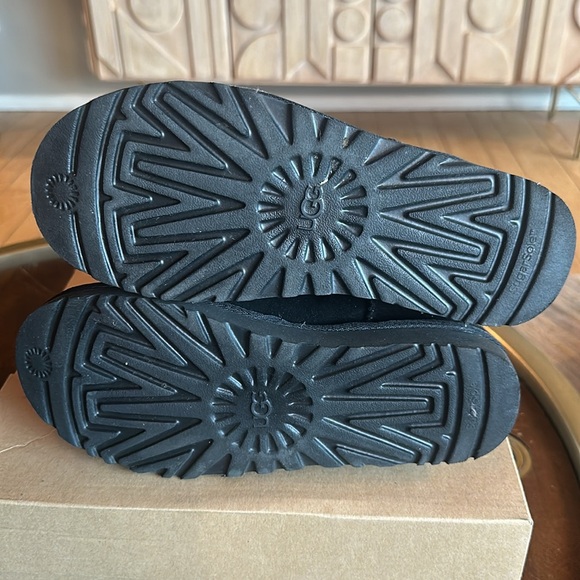 Ugg Classic Mini with side logo - Picture 6 of 6